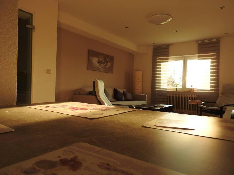 Schöne gemütliche Ferienwohnung mit Fernblick. Nalbach Exterior foto